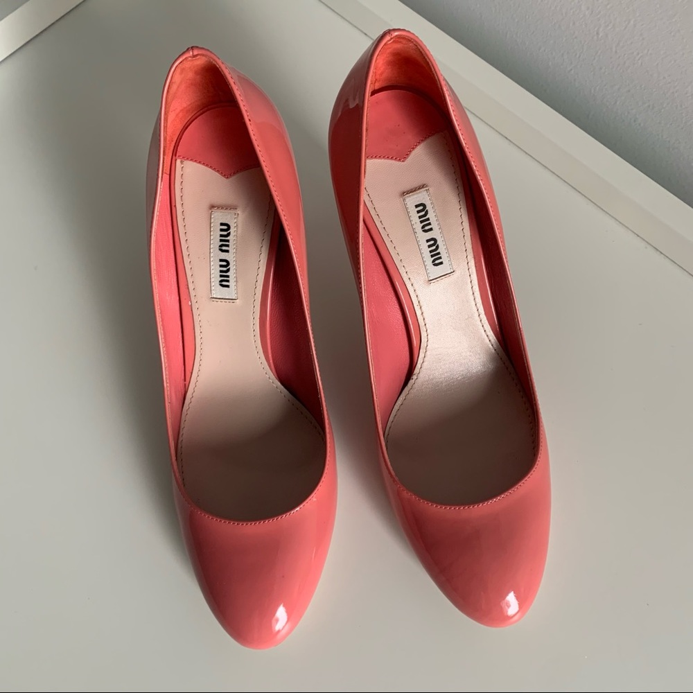 Miu Miu Pink Patent Leather Heels - 39 EU - Picture 3 of 10